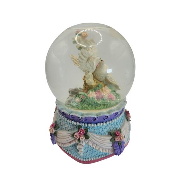 Love Birds Glitter Water Globe Musical Windup Works Resin Base Hand Painted - Picture 9 of 9